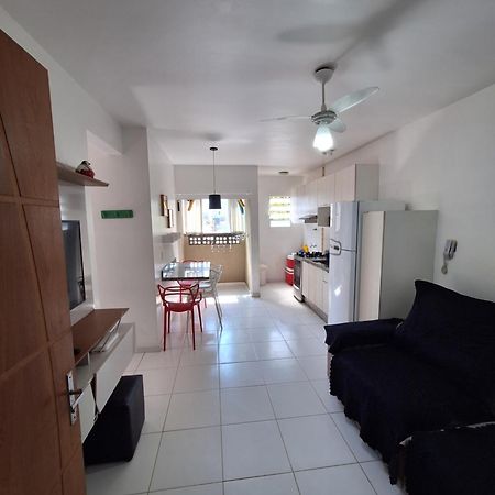 Apto Pertinho Da Praia - Lindo E Equipado! Internet 400Mb E 3 Tvs - Completo! Tv A Cabo 乌巴图巴 外观 照片